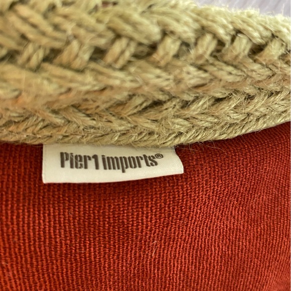 PIER 1 IMPORTS PILLOW - Picture 4 of 4